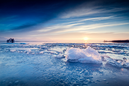 Picture no: 11447658 Gebrochen Created by: Blendenfabrik