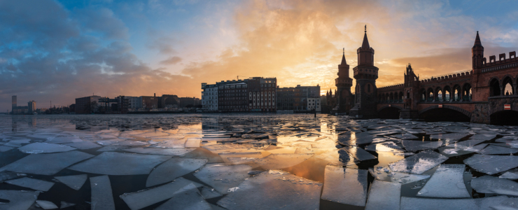 Picture no: 11668822 Berlin - Oberbaumbrücke Sunset Panorama Created by: Jean Claude Castor
