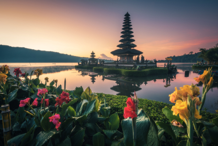 Picture no: 11770104 Bali - Ulun Danu Beratan Created by: Jean Claude Castor