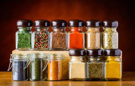 Picture no: 11908847 Verschiedene Gewürze in Gläser Created by: xfotostudio