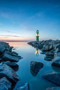 Picture no: 12217750 Leuchtturm Westmole bei Warnemünde Created by: eyetronic