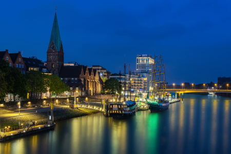 Picture no: 12866413 Bremen - Weserpromenade - Schlachte Created by: uh-Photography