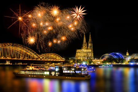 Picture no: 12908050 Kölner Lichter - Skyline Feuerwerk Created by: uh-Photography