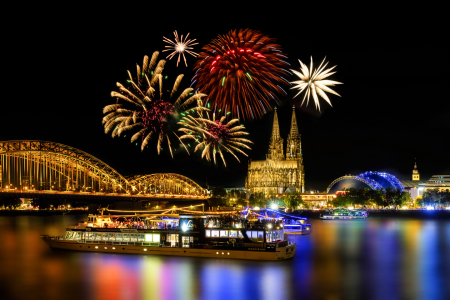 Picture no: 12908242 Kölner Lichter - Skyline Feuerwerk Köln Created by: uh-Photography