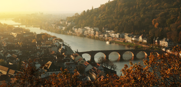 Picture no: 12913569 Blick auf die Alte Brücke in Heidelberg Created by: Smileus