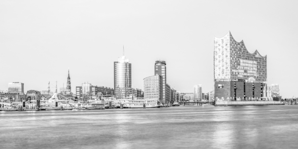 Picture no: 12936179 Skyline von Hamburg mit der Elbphilharmonie  Created by: dieterich