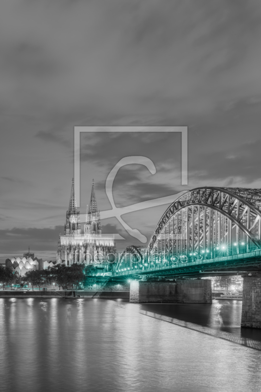 freely selectable image excerpt for your image on Door Foil