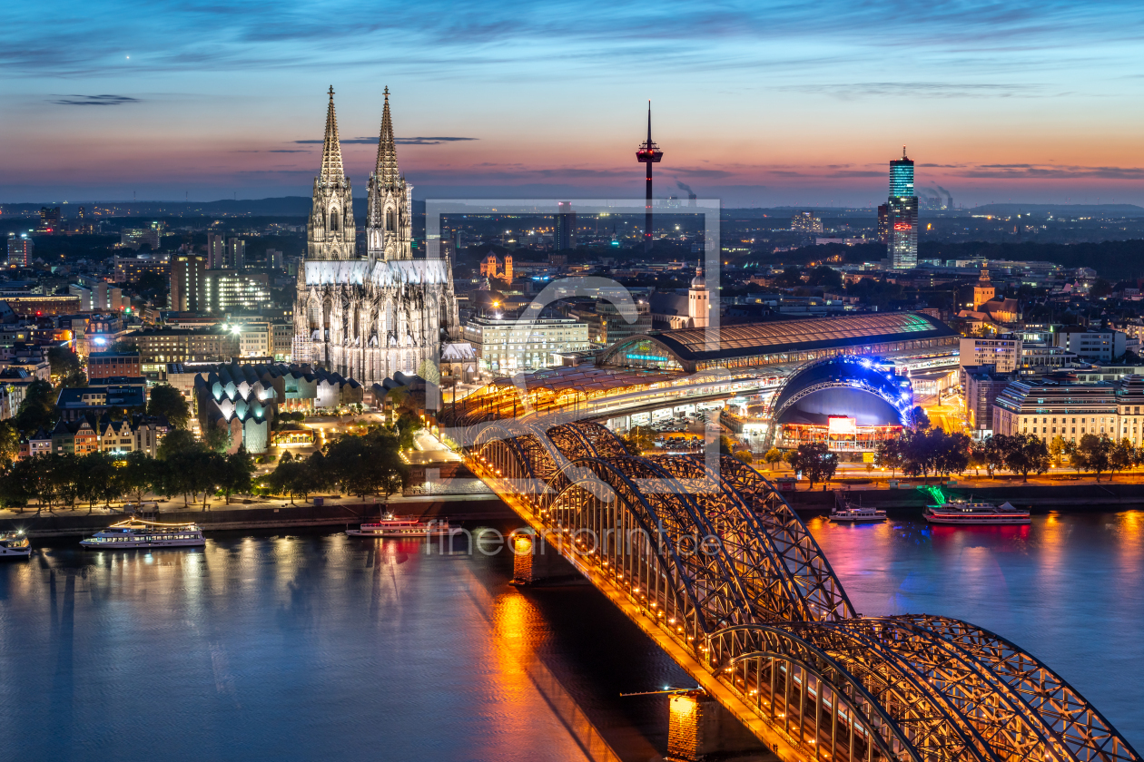 Bild-Nr.: 12001955 Köln Skyline mit Kölner Dom und Hohenzollernbrücke erstellt von eyetronic