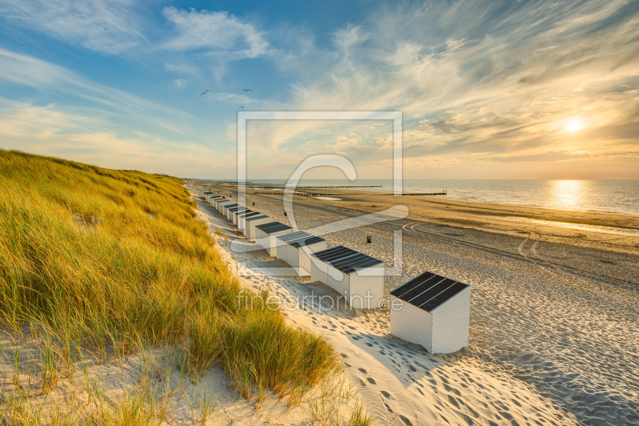Bild-Nr.: 12375164 Strandhäuschen in Domburg erstellt von Michael Valjak