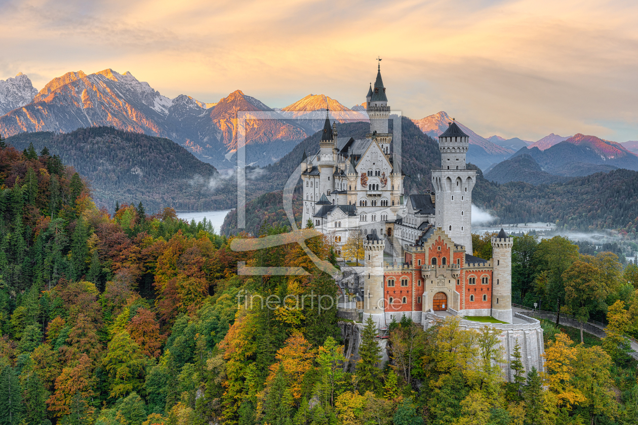 Bild-Nr.: 12386186 Das Märchenschloss im Frühherbst erstellt von Michael Valjak