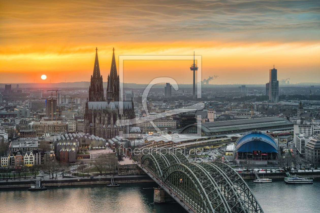 Bild-Nr.: 12578548 Grandioser Sonnenuntergang über Köln erstellt von Michael Valjak