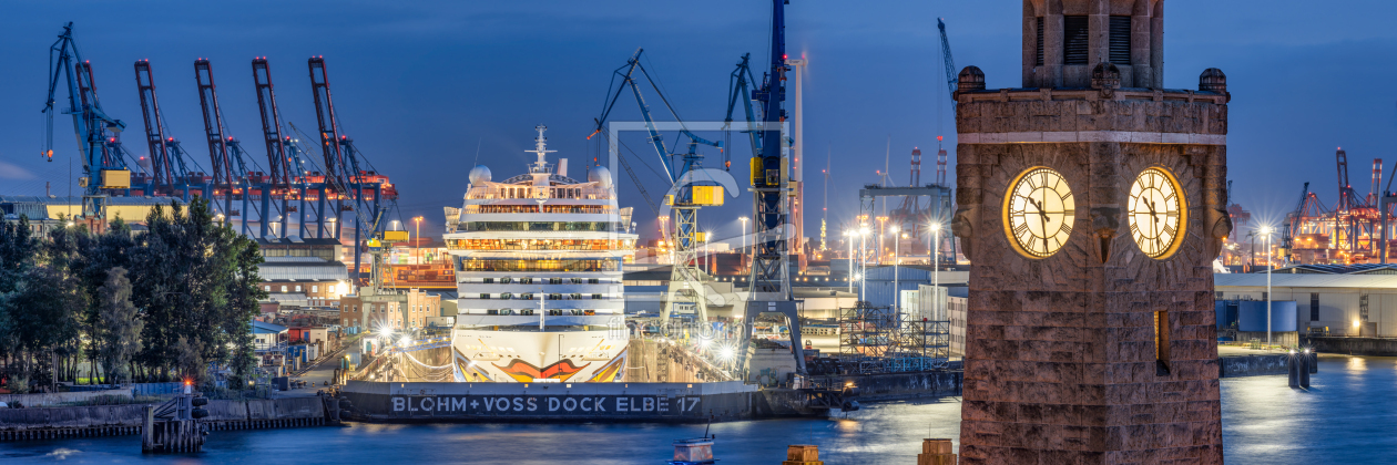 Bild-Nr.: 12747258 Hamburger Hafen Panorama mit Pegelturm erstellt von eyetronic