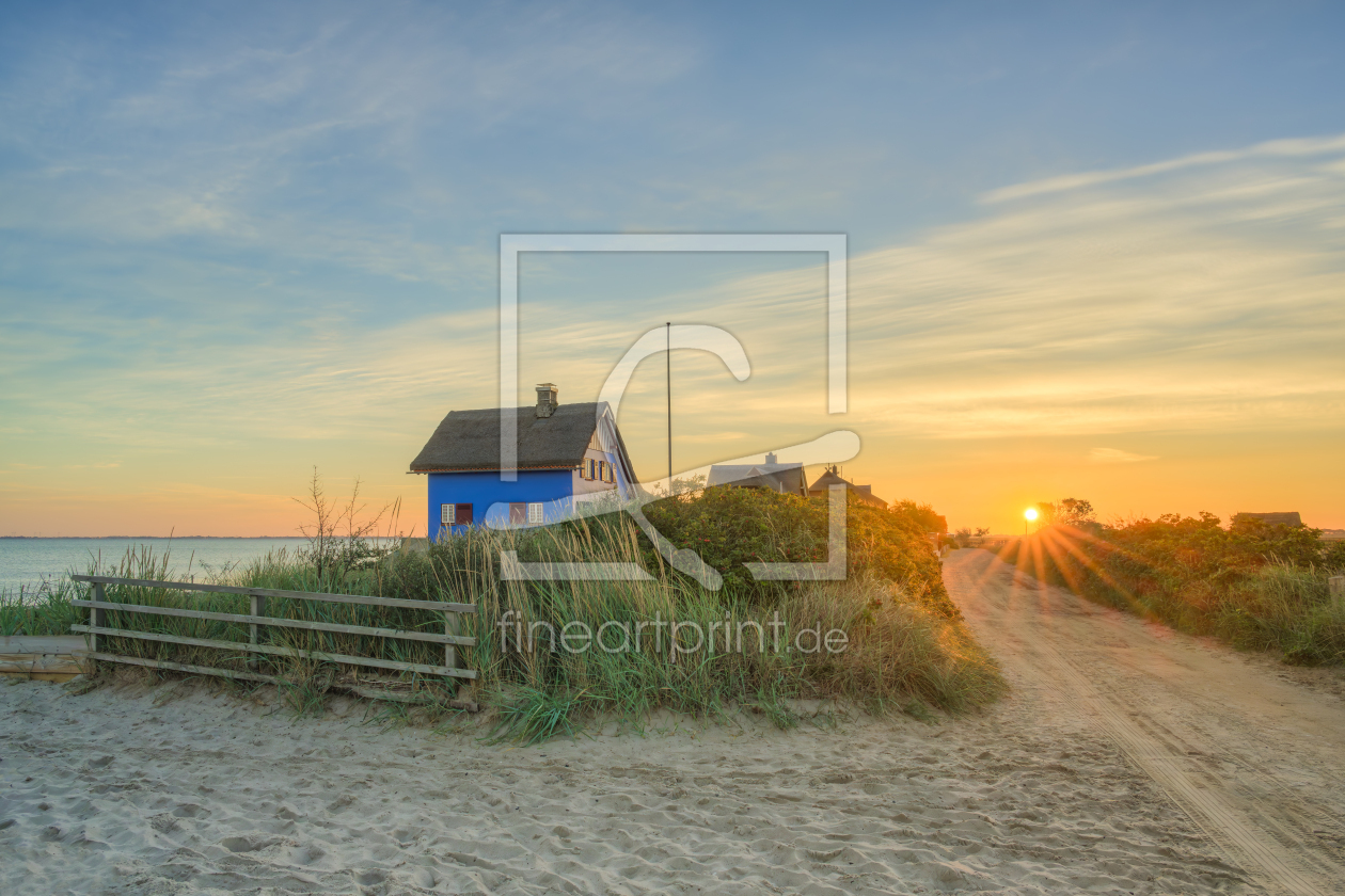 Bild-Nr.: 12791722 Blaues Haus an der Ostsee in Heiligenhafen erstellt von Michael Valjak