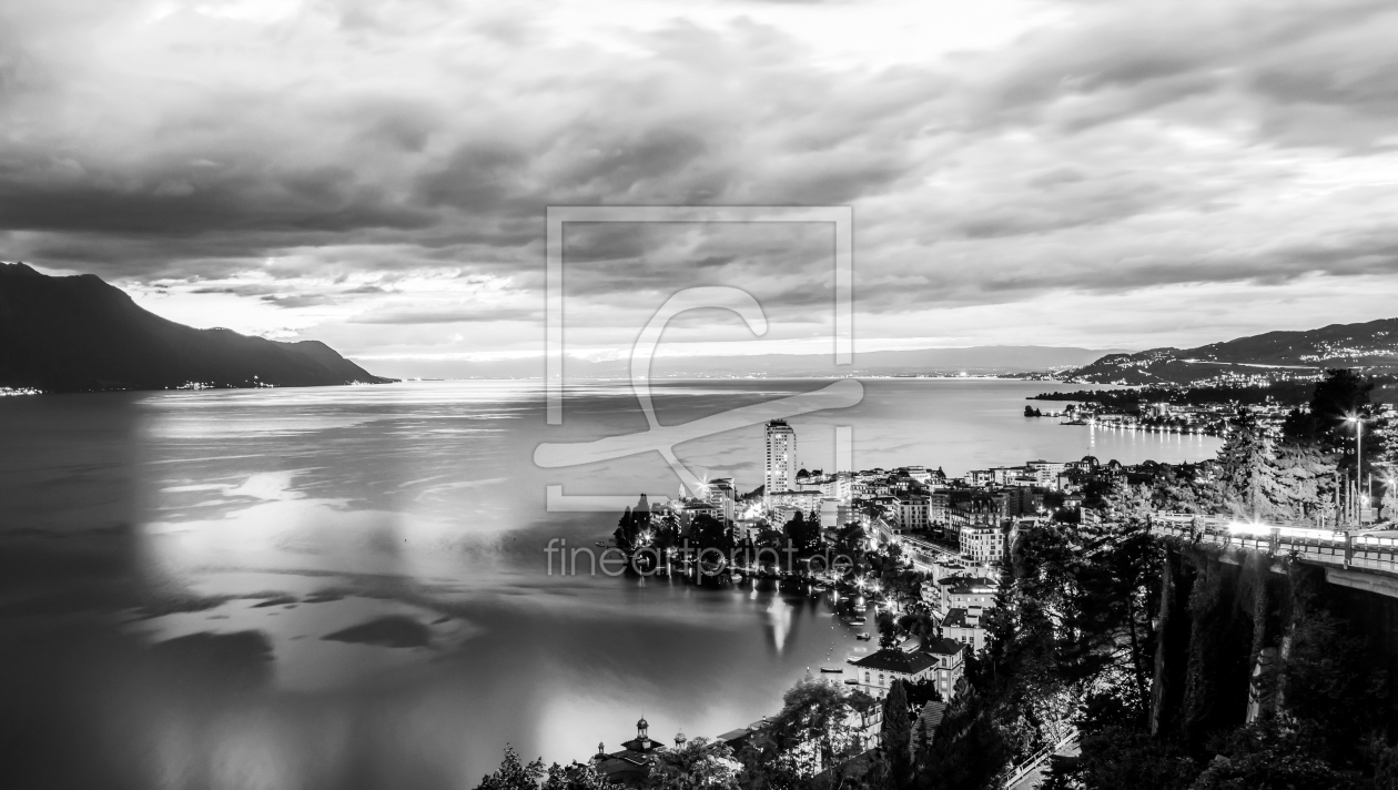 Bild-Nr.: 12827922 Montreux am Genfersee bei Nacht - monochrom erstellt von dieterich