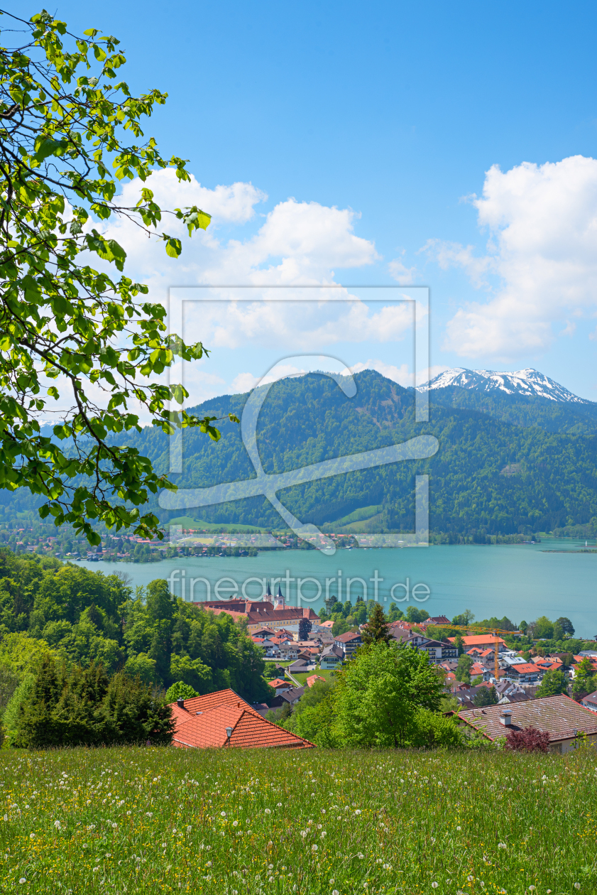Bild-Nr.: 12874295 Blick zum Tegernseer Schloss und Hirschberg erstellt von SusaZoom