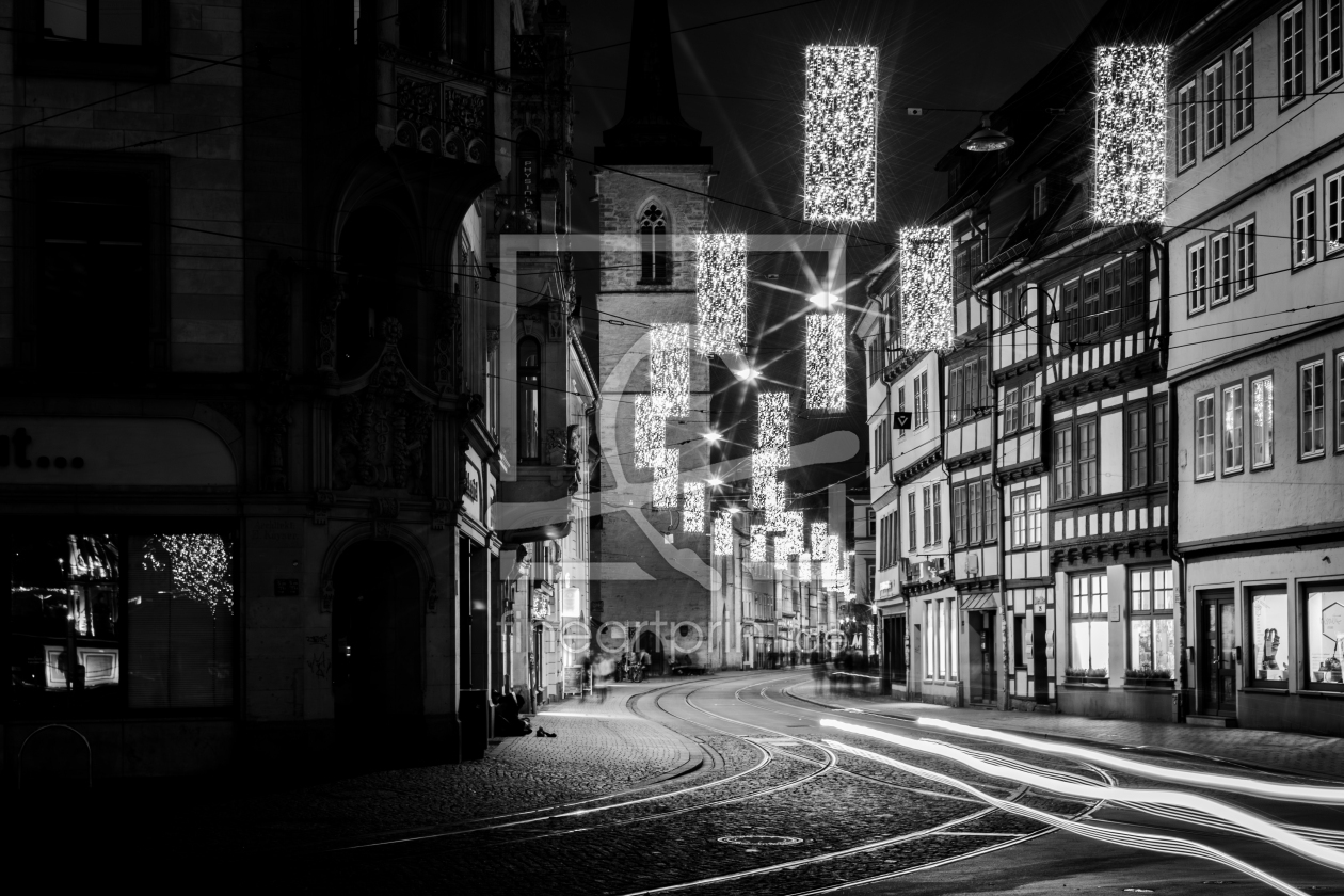 Bild-Nr.: 12877150 Erfurt Marktstraße zu Weihnachten SW erstellt von Sandra Höfer