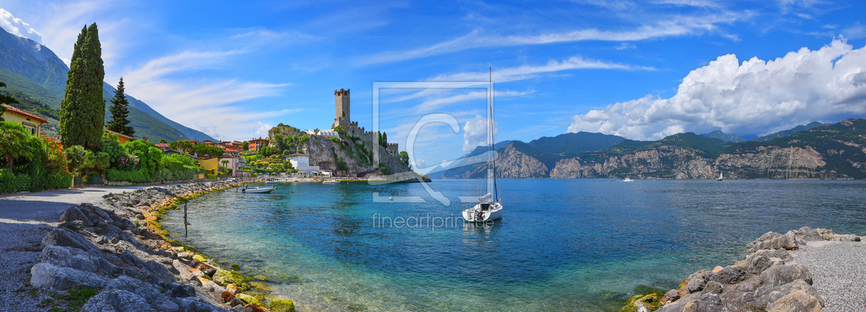Bild-Nr.: 12913082 Bucht mit Segelboot Malcesine am Gardasee erstellt von SusaZoom