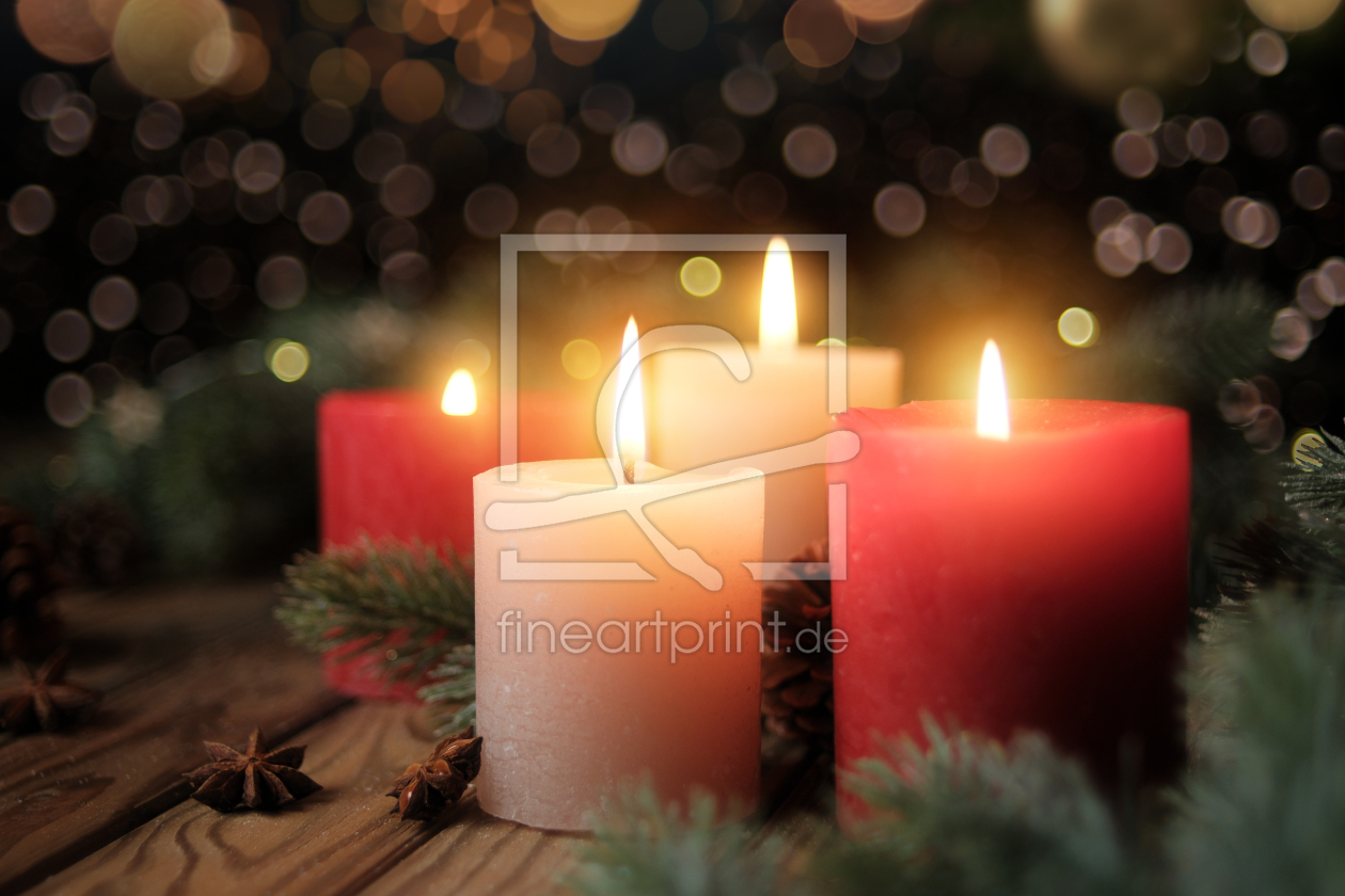 Bild-Nr.: 12914996 Vier brennende Kerzen im Advent erstellt von Smileus