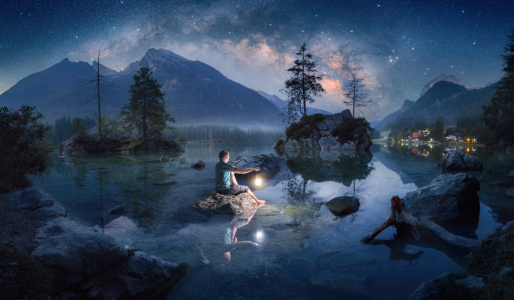 Bild-Nr: 12902870 Mann genießt verträumte Nachtlandschaft am See Erstellt von: Smileus