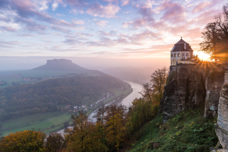 Bild-Nr: 11810674 Lilienstein mit Elbtal und Friedrichsburg Erstellt von: Uwe Naumann