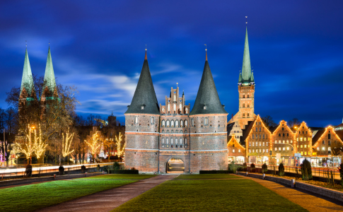 Bild-Nr: 11868323 Holstentor in Lubeck Erstellt von: Mapics