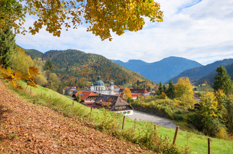 Bild-Nr: 11977766 Kloster Ettal Herbstlandschaft Oberbayern Erstellt von: SusaZoom