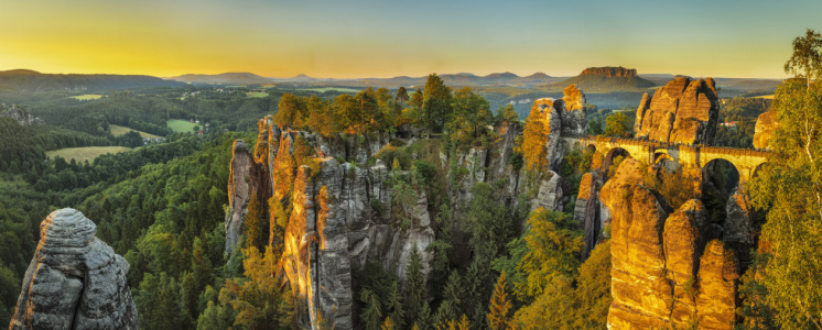 Bild-Nr: 12424189 Sonnenaufgang an der Basteibrückei im Elbsandstein Erstellt von: KundenNr-360966
