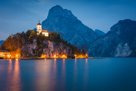 Bild-Nr: 12628058 Blaue Stunde in Traunkirchen Erstellt von: Martin Martin Wasilewski
