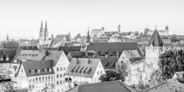 Bild-Nr: 12715522 Nürnberg mit Kaiserburg und Altstadt - Monochrom Erstellt von: dieterich