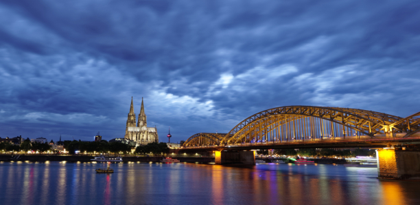 Bild-Nr: 12735505 Dom in der Nacht Erstellt von: XYRIUS