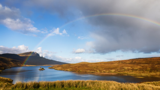 Bild-Nr: 12777342 Old Man of Storr unterm Regenbogen Erstellt von: Daniela Beyer