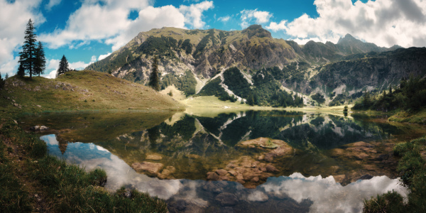 Bild-Nr: 12860074 Idyllische Bergseenlandschaft in den Alpen Erstellt von: Smileus