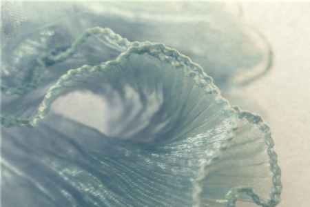 Bild-Nr: 12899456 Gerüschter Stoff in zartem Blau Erstellt von: Sandra Höfer