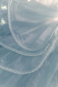 Bild-Nr: 12899460 Zarter Faltenwurf in Licht und Blau Erstellt von: Sandra Höfer