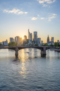Bild-Nr: 12907214 Sonnenübergang über der Frankfurter Skyline Erstellt von: eyetronic
