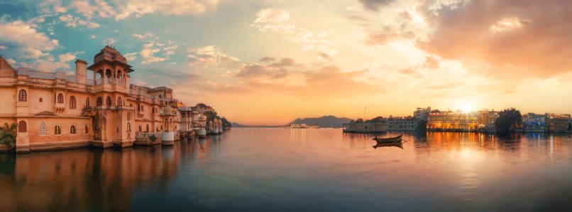 Bild-Nr: 12907359 Sonnenuntergang am See in Udaipur Indien  Erstellt von: Smileus