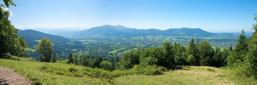Bild-Nr: 12910939 Blick ins Isartal und Brauneck vom Sunntratn Erstellt von: SusaZoom