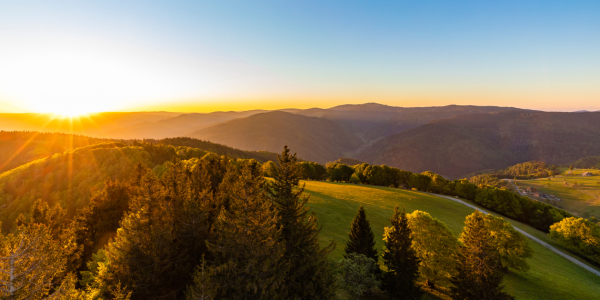 Bild-Nr: 12921319 Sonnenaufgang am Schauinsland im Schwarzwald Erstellt von: dieterich