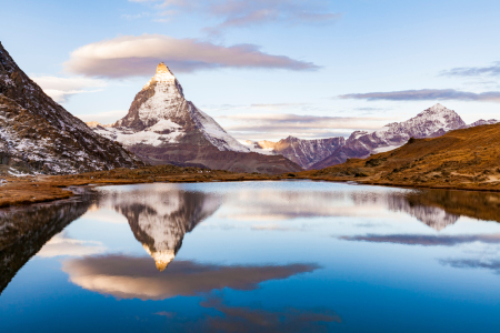 Bild-Nr: 12938626 Das Matterhorn bei Sonnenaufgang in der Schweiz Erstellt von: dieterich