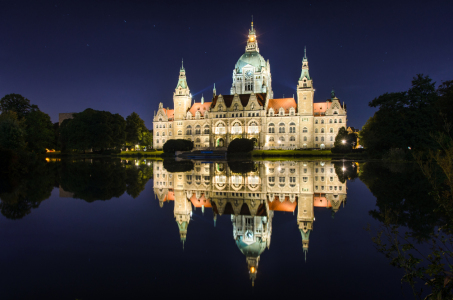 Bild-Nr: 10768031 Rathaus Hannover nachts Erstellt von: Mapics