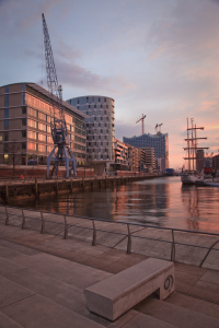 Bild-Nr: 11237424 Hafencity Hamburg von den Magellan Terrassen aus gesehen Erstellt von: blende-acht