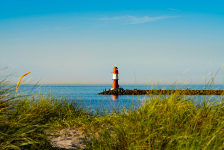 Bild-Nr: 12002493 Leuchtturm Warnemüde rot Erstellt von: Tanja Riedel