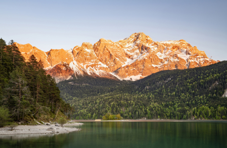 Bild-Nr: 12467366 Zugspitze im letzten Abendlicht Erstellt von: Andreas Föll