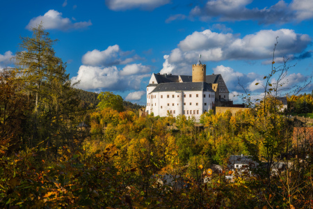 Bild-Nr: 12705935 Burg Scharfenstein im Herbst Erstellt von: Daniela Beyer