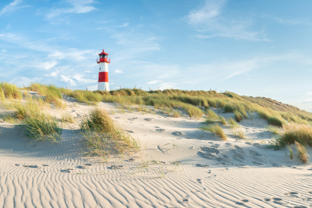 Bild-Nr: 12708761 Leuchtturm am Nordseestrand auf Sylt Erstellt von: eyetronic
