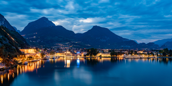 Bild-Nr: 12734313 Riva del Garda am Gardasee in Italien bei Nacht Erstellt von: dieterich