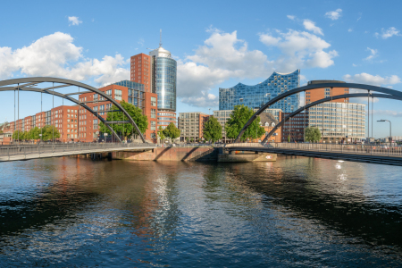 Bild-Nr: 12743609 Niederbaumbrücke und Elbphilharmonie in Hamburg Erstellt von: eyetronic