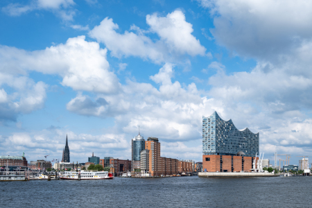 Bild-Nr: 12747989 Hamburger Hafen mit Elbphilharmonie Erstellt von: eyetronic