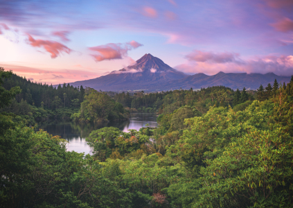 Bild-Nr: 12769983 Neuseeland Mount Taranaki mit Lake Mangamahoe Pano Erstellt von: Jean Claude Castor