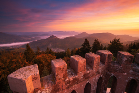 Bild-Nr: 12795055 Morgenstimmung auf dem Rehbergturm in der Pfalz Erstellt von: Marcel Heinzmann
